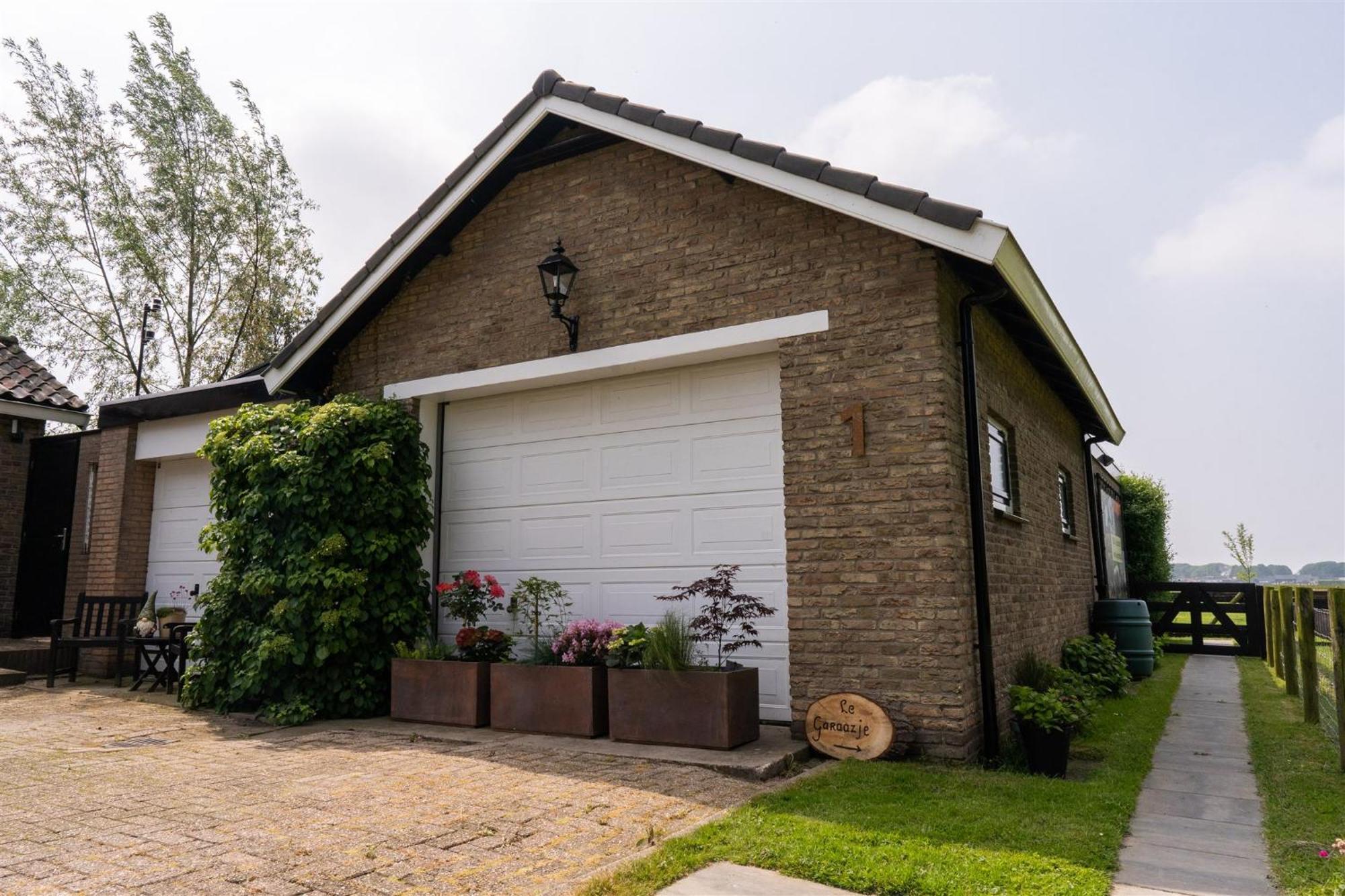 Vakantiewoning Le Garaazje 'S-Gravendeel Εξωτερικό φωτογραφία