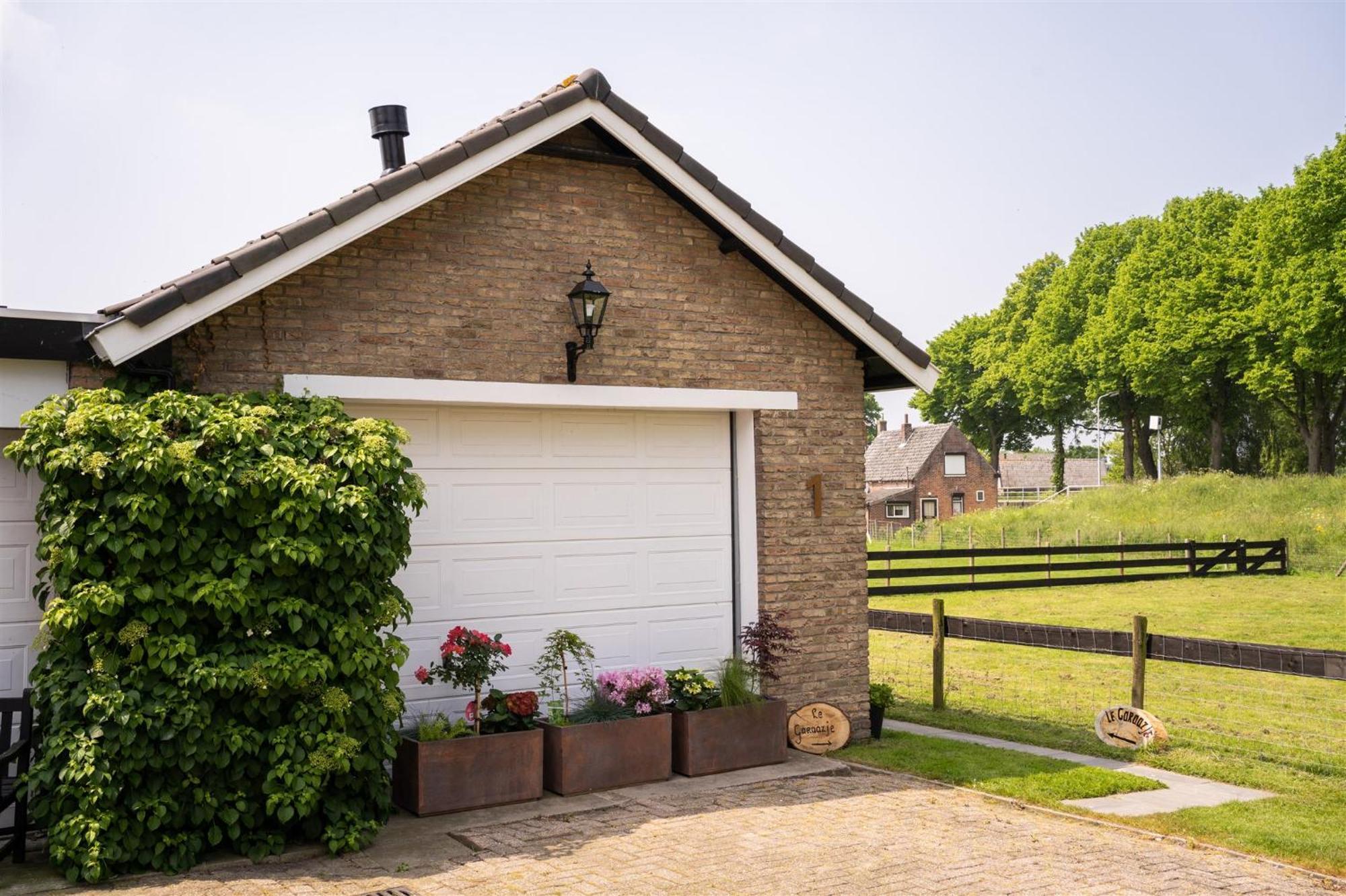 Vakantiewoning Le Garaazje 'S-Gravendeel Εξωτερικό φωτογραφία