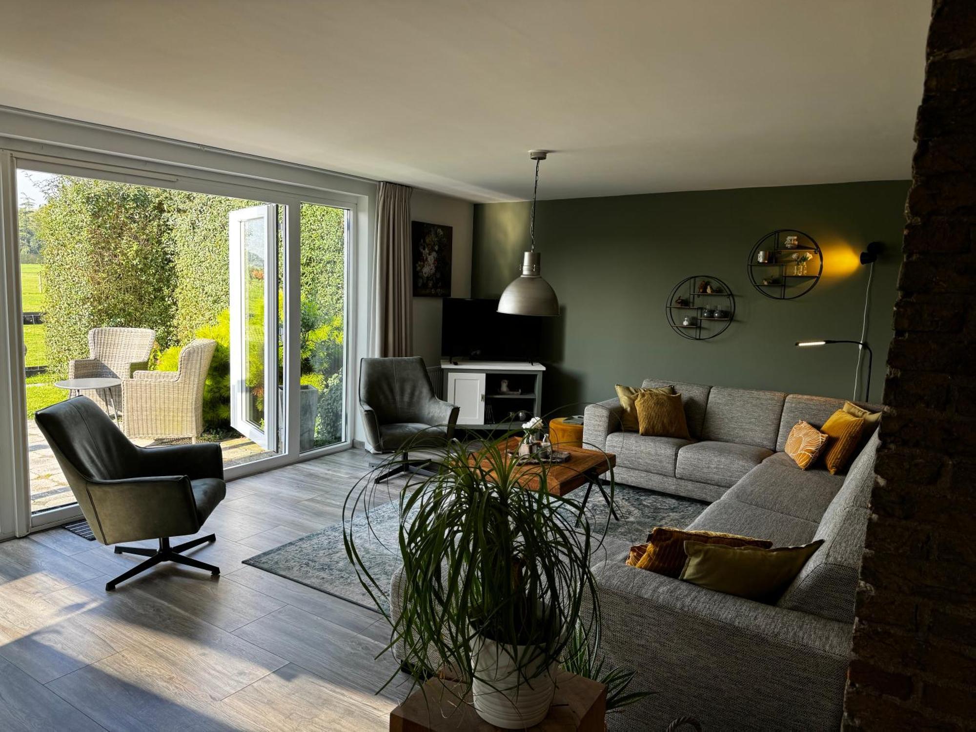 Vakantiewoning Le Garaazje 'S-Gravendeel Εξωτερικό φωτογραφία